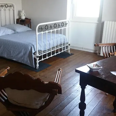 Maillas D'en Bed & Breakfast