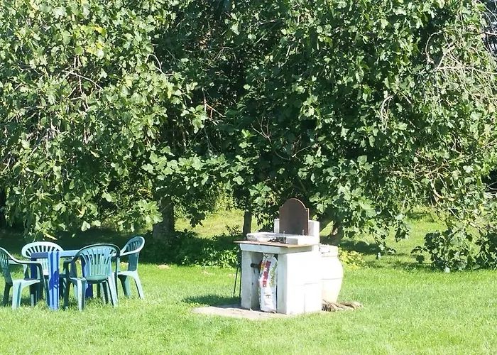 Maillas D'en Bed & Breakfast