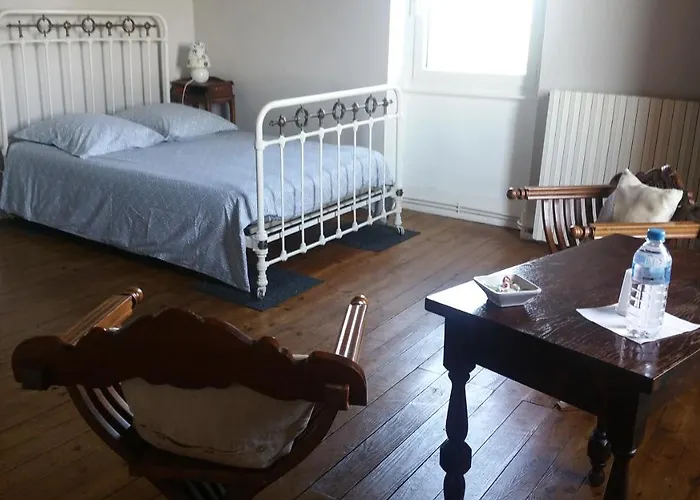 Maillas D'en Bed & Breakfast